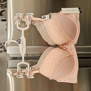 💕LAURA ASHLEY💕 Super Soft Lace Trim Comfort Push Up Bras (2 Pack) 34C NWT